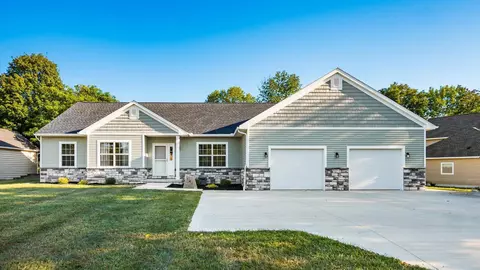 141 Sandpiper Dr, Thornville, OH 43076