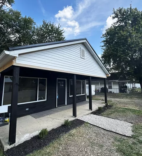 1426 Pearl St, Washington Court House, OH 43160