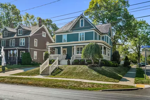 297 W William St, Delaware, OH 43015