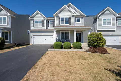 6396 Hoffman Trace Dr, Columbus, OH 43213