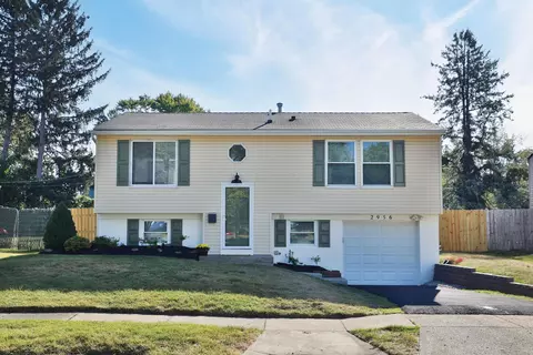 2956 Renfro Rd, Columbus, OH 43232