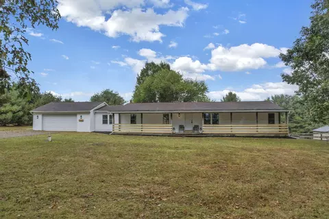 13303 Douglas Lane Rd, Centerburg, OH 43011