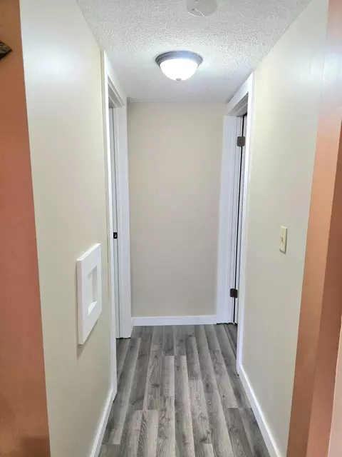 Entry Way - 750 Mcgrery Rd SE, Lancaster, OH 43130 photo 1 of 1