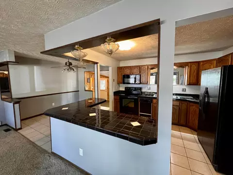 5125 Upton Rd N, Columbus, OH 43232 photo 7