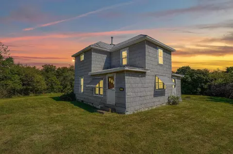 12190 Flowers Rd, Rockbridge, OH 43149