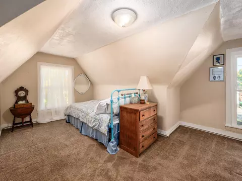 Bedroom - 41 Bernard Ave, Delaware, OH 43015 photo 4 of 8