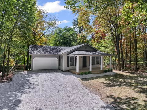 23 Valleyview Ct, Howard, OH 43028