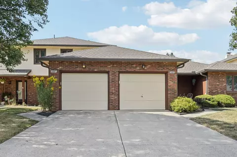 3187 Parkview Cir, Grove City, OH 43123