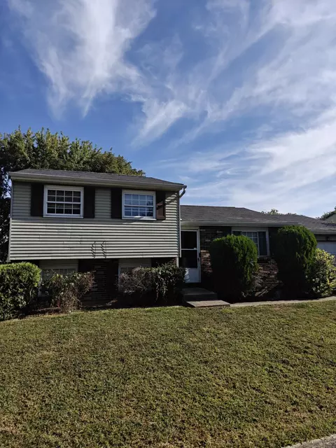 6584 Benjamin Dr, Reynoldsburg, OH 43068