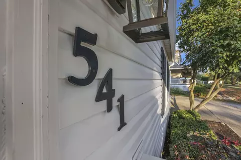 Exterior - 541 Lakeshore Dr E, Hebron, OH 43025 photo 9 of 20