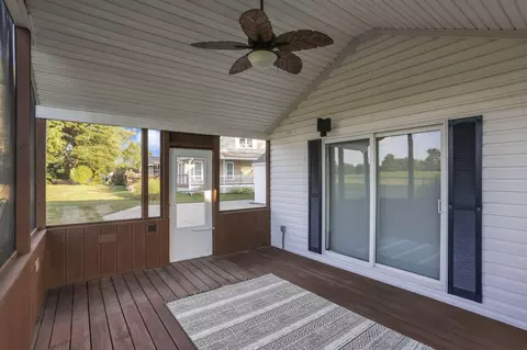 Exterior - 541 Lakeshore Dr E, Hebron, OH 43025 photo 11 of 20