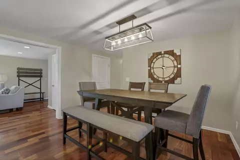 Dining - 541 Lakeshore Dr E, Hebron, OH 43025 photo 2 of 5