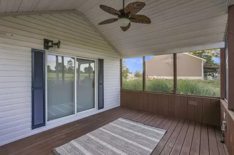 Exterior - 541 Lakeshore Dr E, Hebron, OH 43025 photo 10 of 20