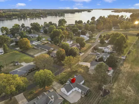 View/Area - 541 Lakeshore Dr E, Hebron, OH 43025 photo 7 of 7