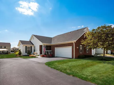 8283 Kingfisher Ln, Pickerington, OH 43147