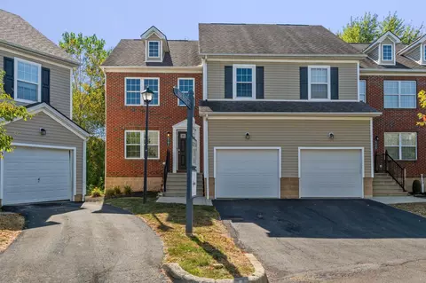 6501 Walnut Fork Dr, Westerville, OH 43081