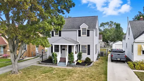 898 Chestershire Rd, Columbus, OH 43204
