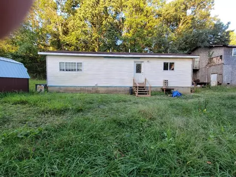 2470 Tong Hollow Rd, Bainbridge, OH 45612