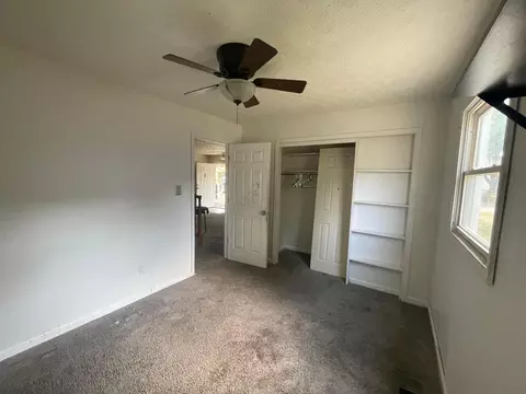 Bedroom - 931 Antwerp Rd, Columbus, OH 43213 photo 5 of 7