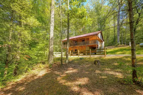 26501 Sowers Rd, Mcarthur, OH 45651