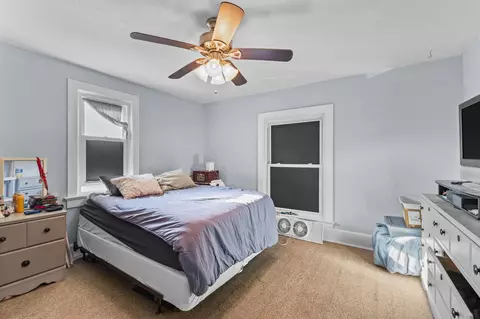 Bedroom - 127 E Walnut St, Marion, OH 43302 photo 6 of 6