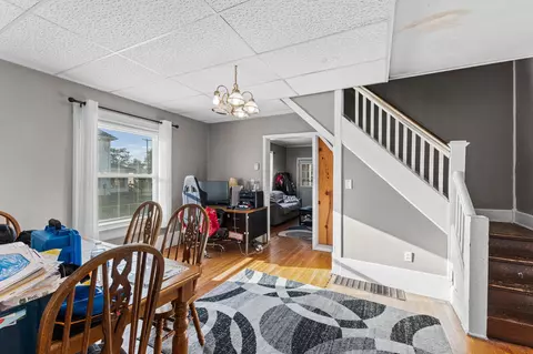 Dining - 127 E Walnut St, Marion, OH 43302 photo 1 of 1