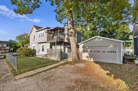 Exterior - 127 E Walnut St, Marion, OH 43302 photo 2 of 5