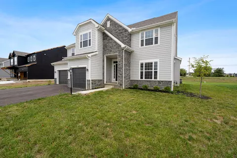 Exterior - 2854 Basil Dr, Delaware, OH 43015 photo 4 of 5