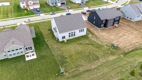 View/Area - 2854 Basil Dr, Delaware, OH 43015 photo 7 of 8