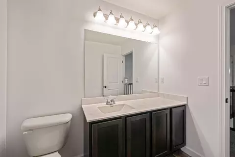 Bath - 2854 Basil Dr, Delaware, OH 43015 photo 6 of 8