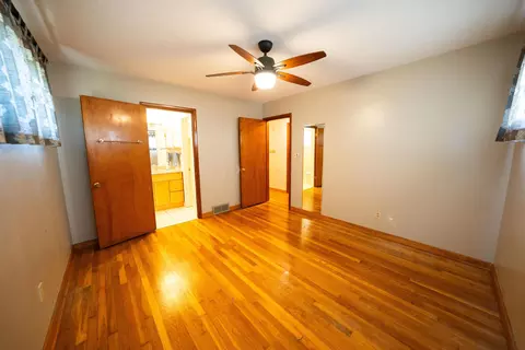 Bedroom - 155 Wilson Dr, Worthington, OH 43085 photo 2 of 5