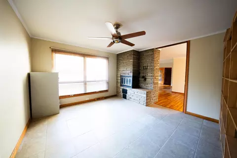 Living - 155 Wilson Dr, Worthington, OH 43085 photo 5 of 6
