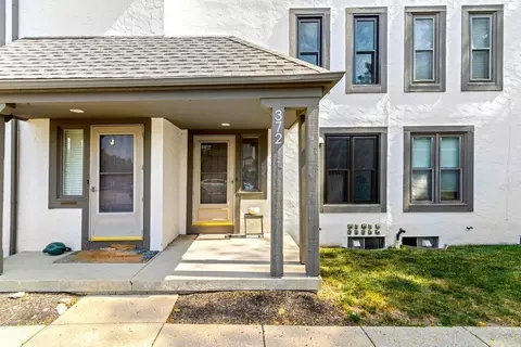 372 Edinburgh Rd, Dublin, OH 43017 photo 2