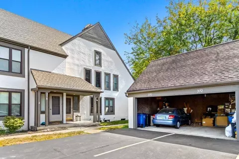 372 Edinburgh Rd, Dublin, OH 43017 photo 4