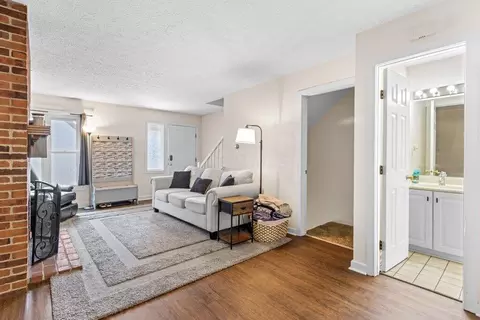 372 Edinburgh Rd, Dublin, OH 43017 photo 9