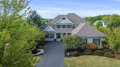 4766 Chantry Dr, Galena, OH 43021