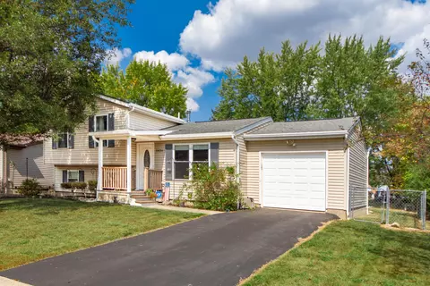5436 Westgrove Dr, Columbus, OH 43228