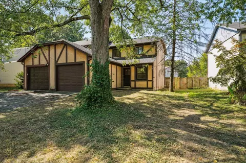 4073 Forest Edge Dr, Columbus, OH 43230