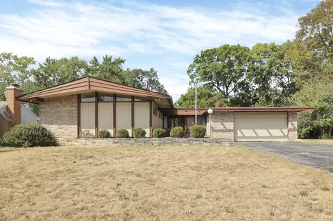 970 Poling Dr, Columbus, OH 43224