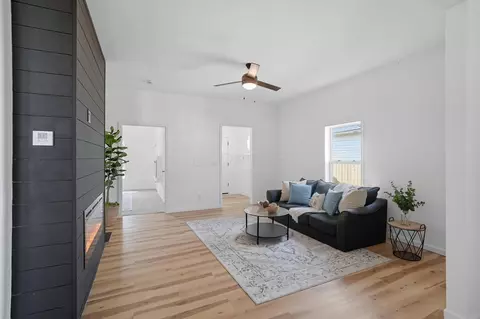 Living - 356 Ludlow Ave, Springfield, OH 45505 photo 1 of 1