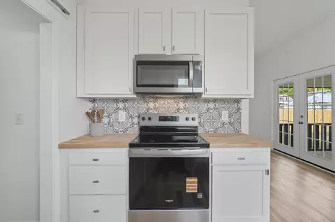 Kitchen - 356 Ludlow Ave, Springfield, OH 45505 photo 5 of 6