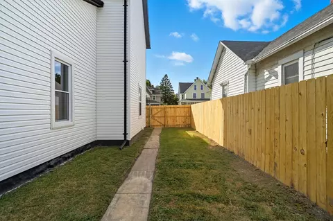Exterior - 356 Ludlow Ave, Springfield, OH 45505 photo 10 of 14