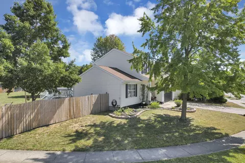 3040 Olympic Club Dr, Pickerington, OH 43147