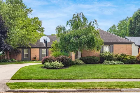 671 College Crest Rd, Westerville, OH 43081