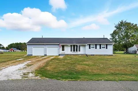 72 Parkway Dr, Newark, OH 43055