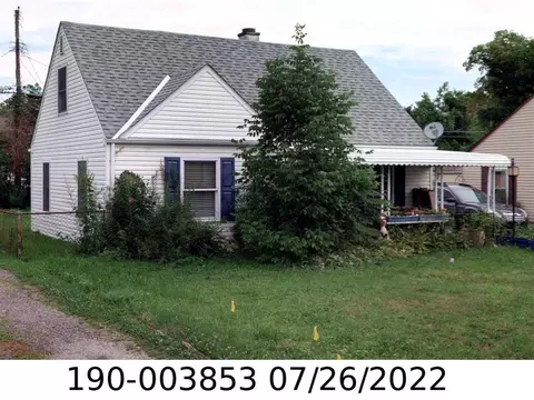 2394 Northglen Dr, Columbus, OH 43224