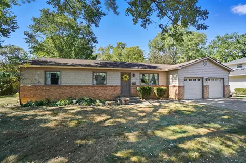 373 Lyncroft Dr, Gahanna, OH 43230