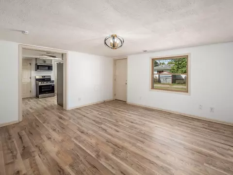 Living - 963 Erickson Ave, Columbus, OH 43227 photo 10 of 13