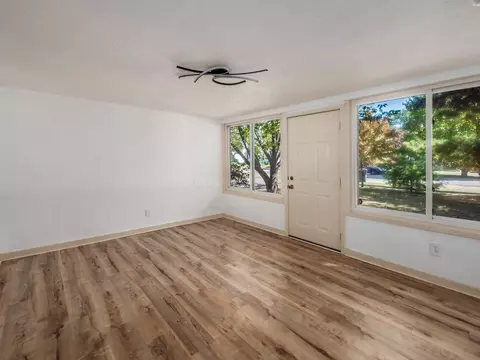 Living - 963 Erickson Ave, Columbus, OH 43227 photo 8 of 13