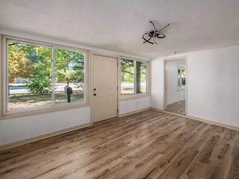Living - 963 Erickson Ave, Columbus, OH 43227 photo 7 of 13